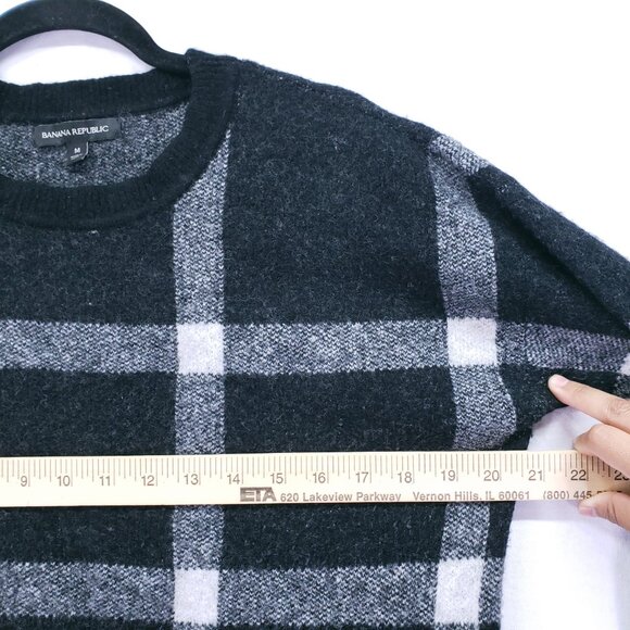 Banana Republic Sweater M Plaid Wool Blend Crewneck Black & White Preppy Y2K - Picture 4 of 16